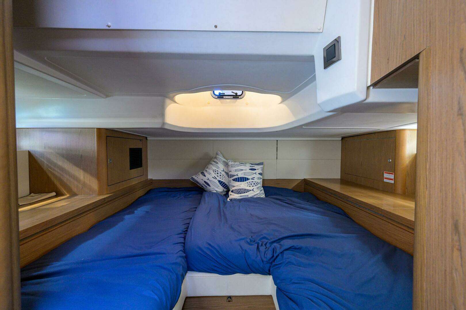 2015 Beneteau 38 GT - Image 9