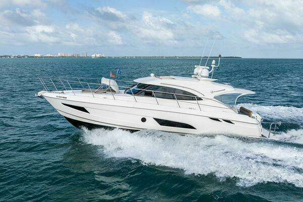 2018 Riviera 4800 Sport Yacht