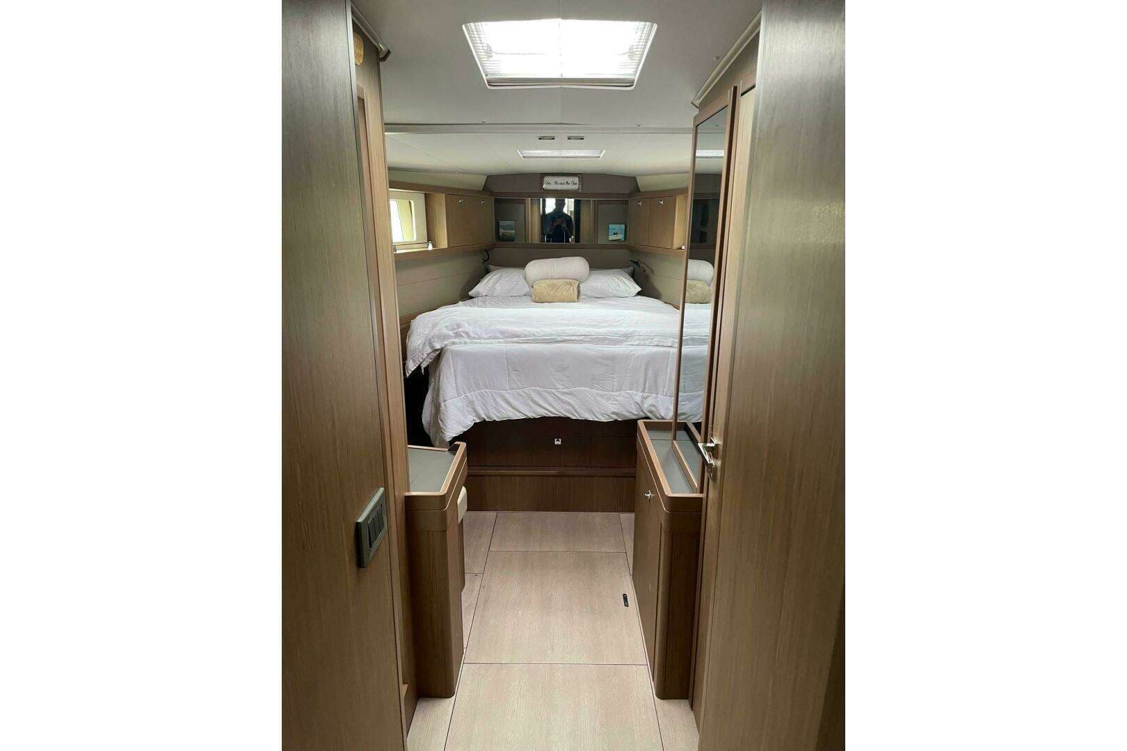 2017 Beneteau Sense 57 - Image 13