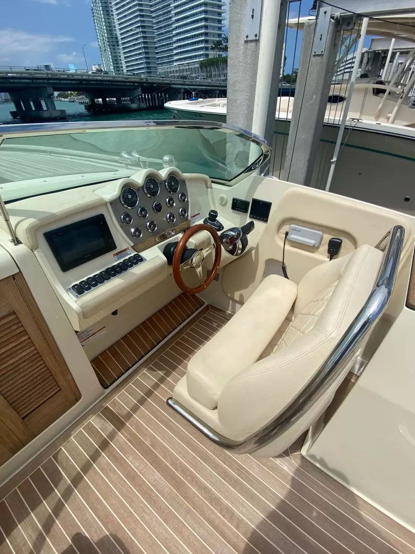 2018 Chris-Craft Corsair 34 - Image 13