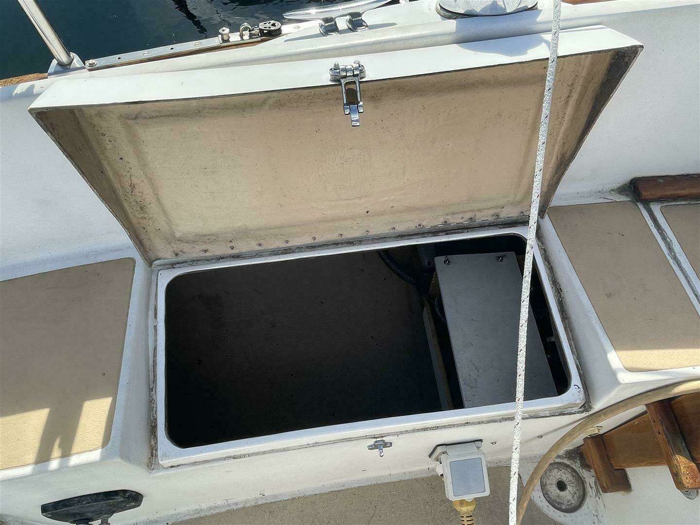 1978 Vineyard Vixen 29 - Image 8