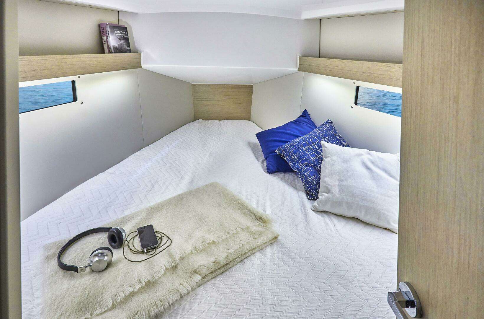 2026 Beneteau Oceanis 34.1 - Image 8