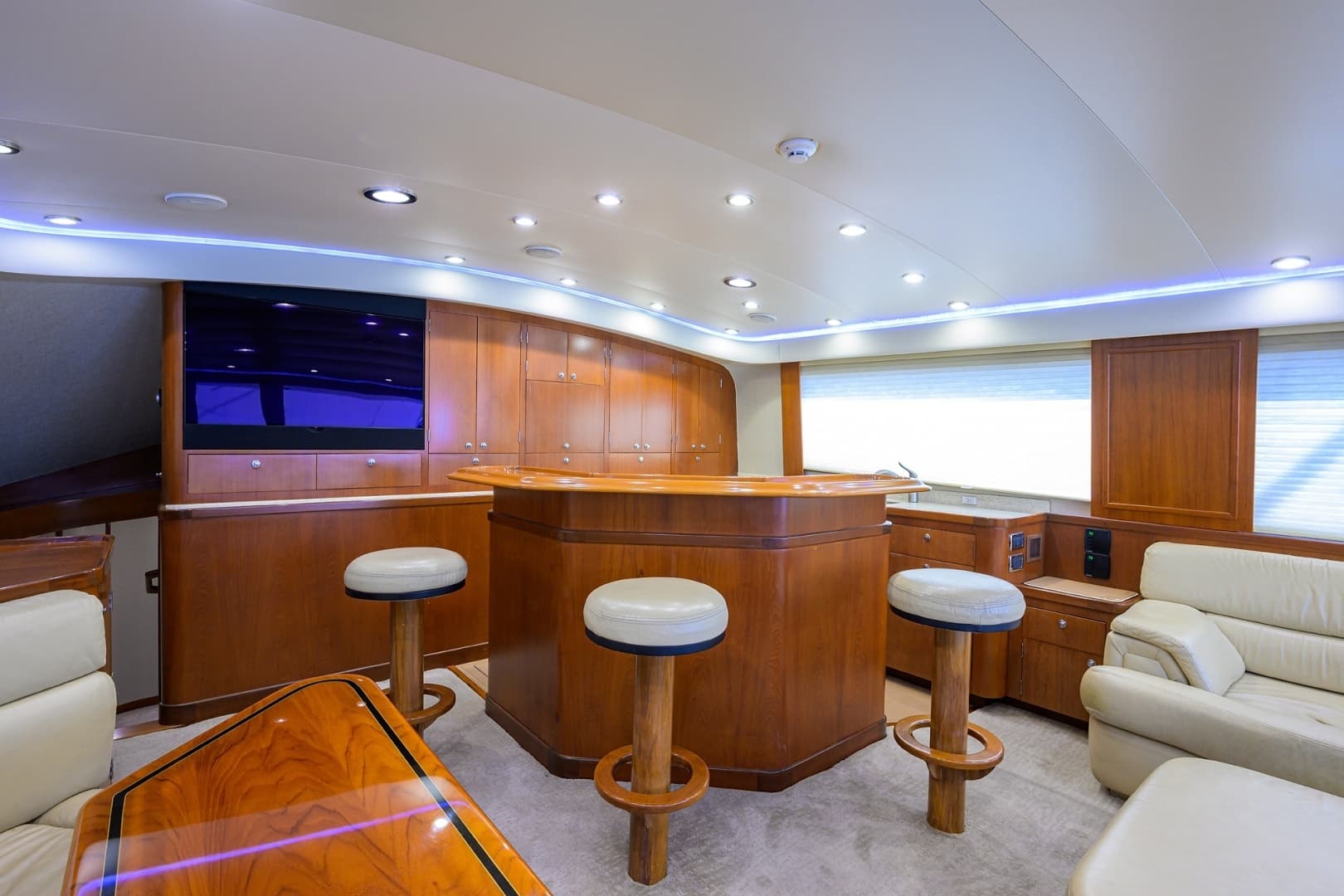 2003 American Custom Yachts — - Image 23