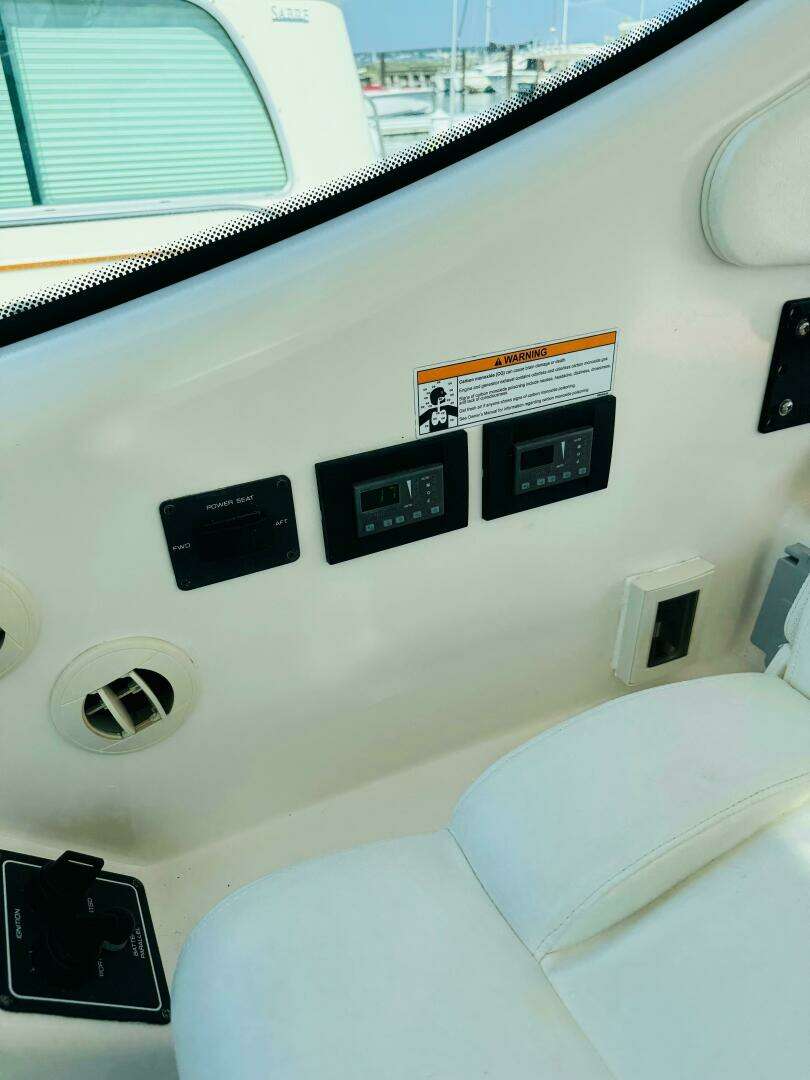 2007 Tiara Yachts 3900 Sovran - Image 11