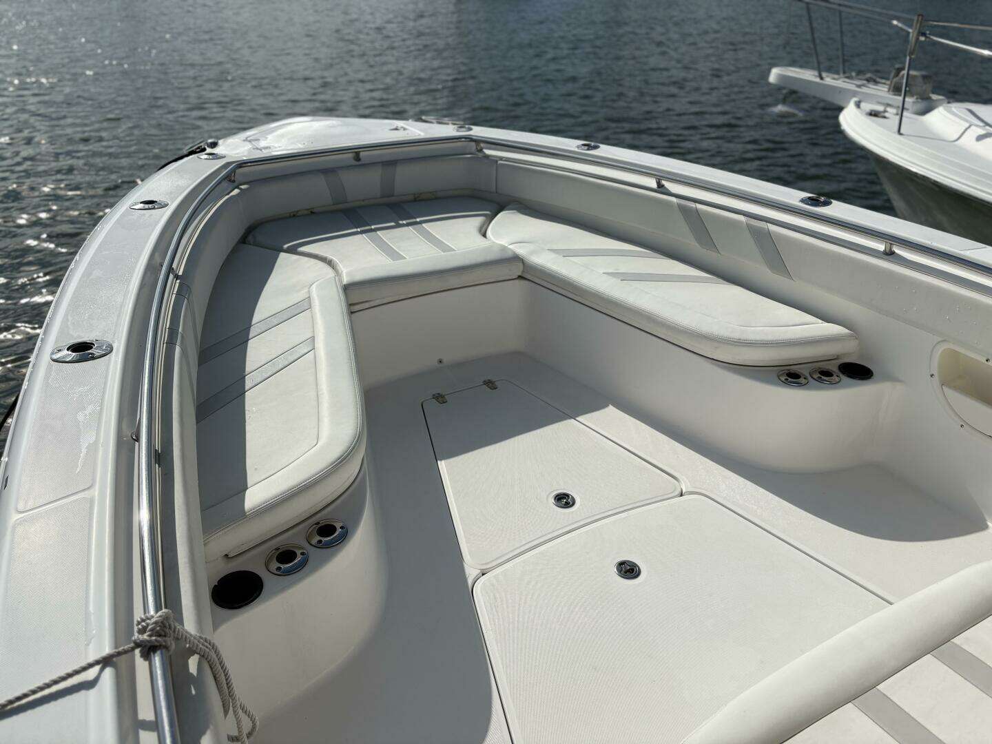 2008 Boston Whaler 320 Outrage - Image 8