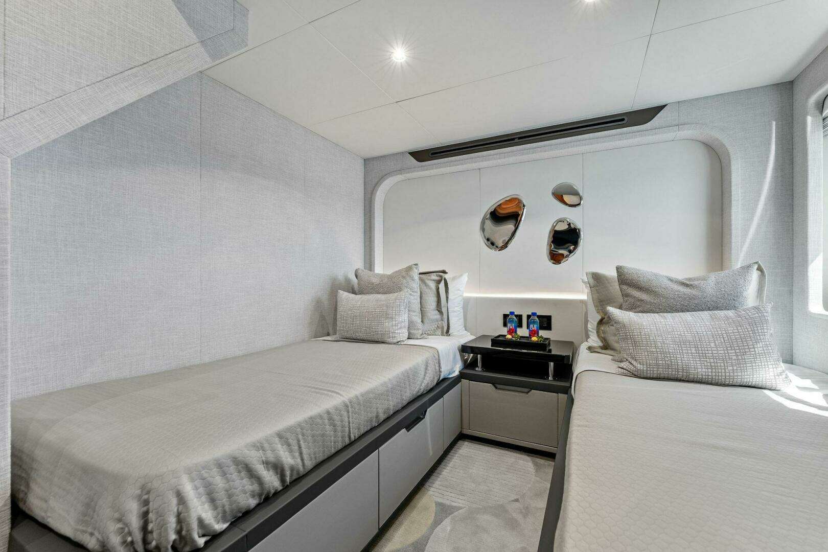 2027 Aquitalia Yachts Flybridge - Image 42