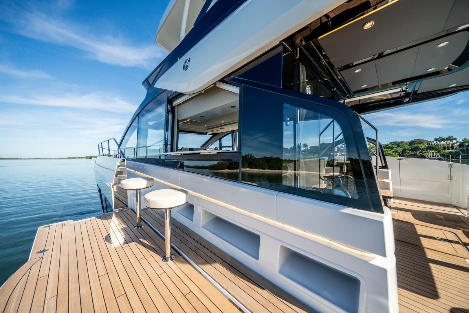2026 Cruisers Yachts 57 FLY - Image 17