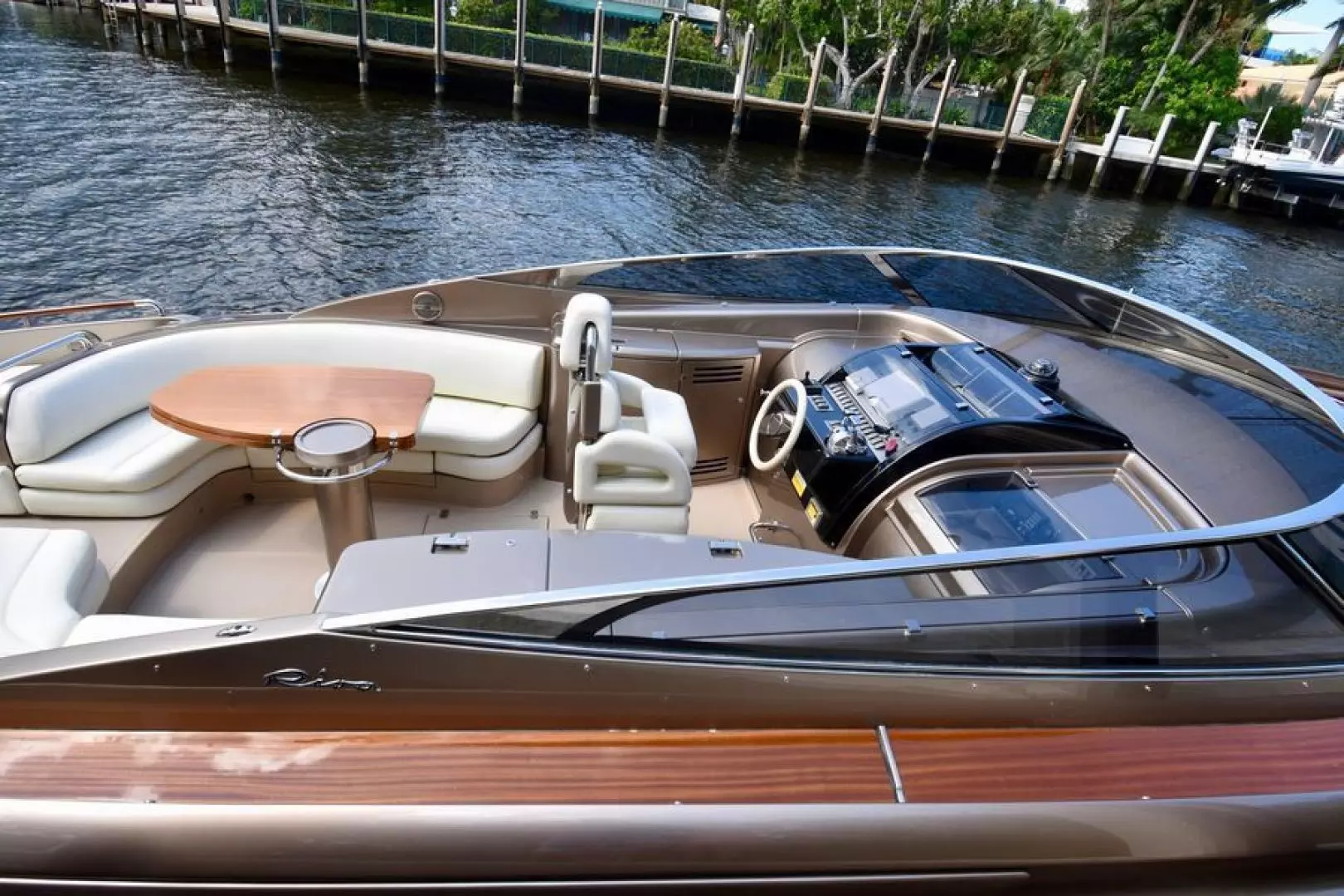 2006 Riva Rivarama - Image 12