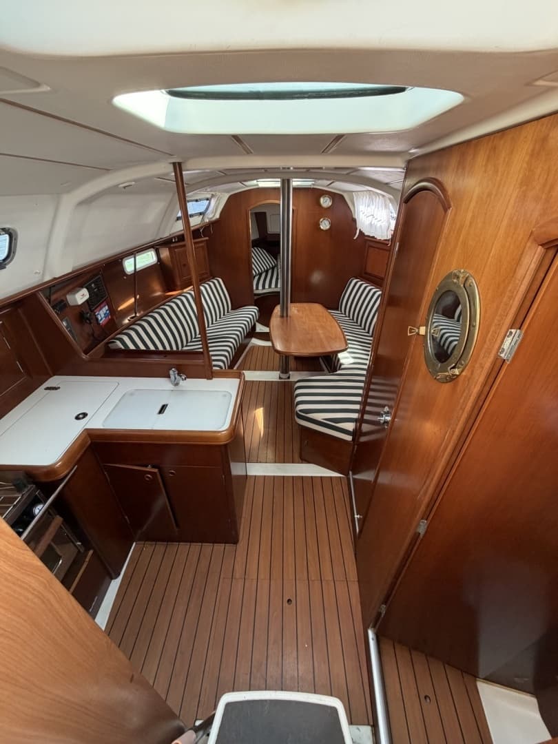 2003 Beneteau 331 - Image 10