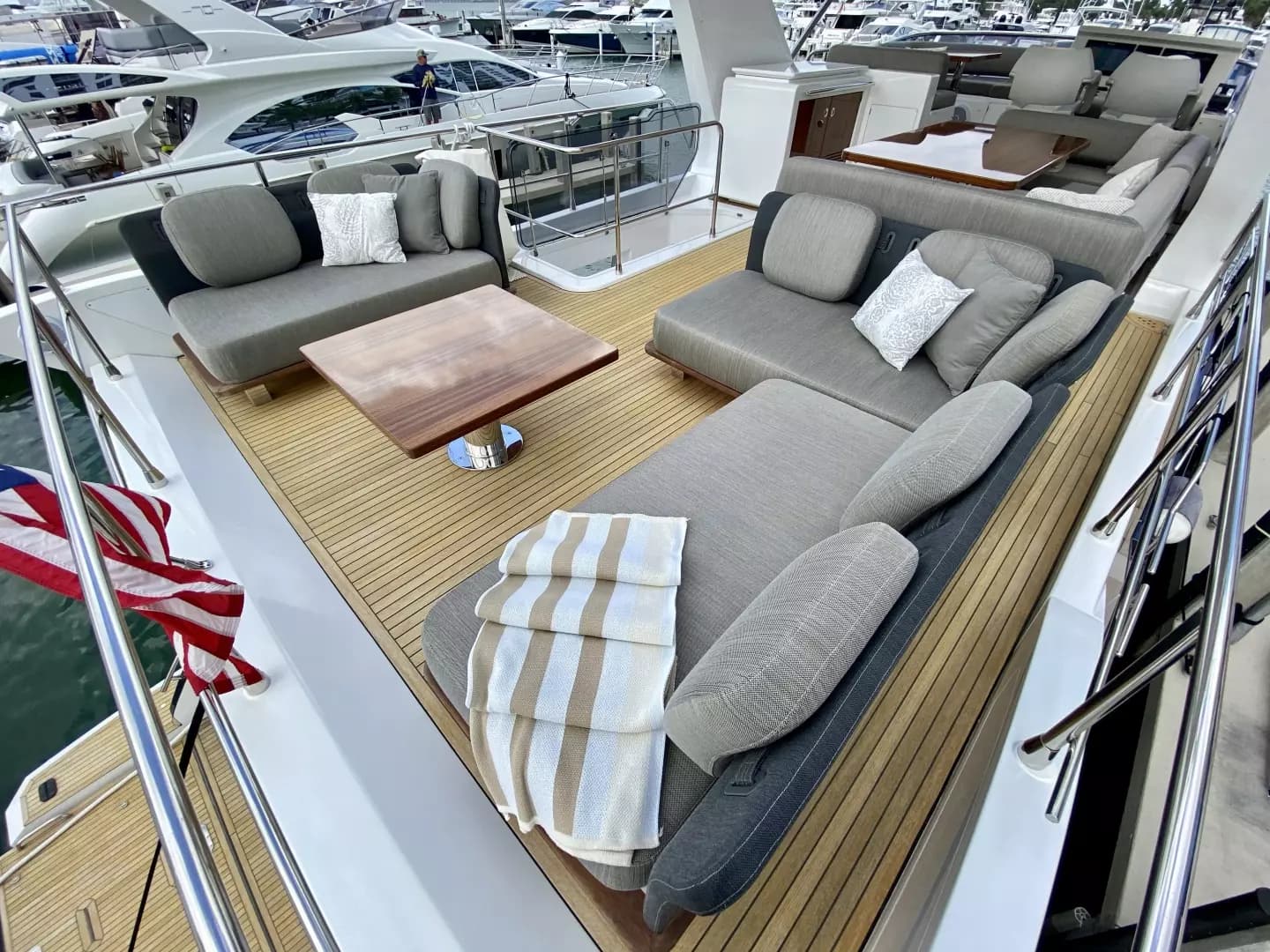 2018 Azimut Flybridge - Image 59