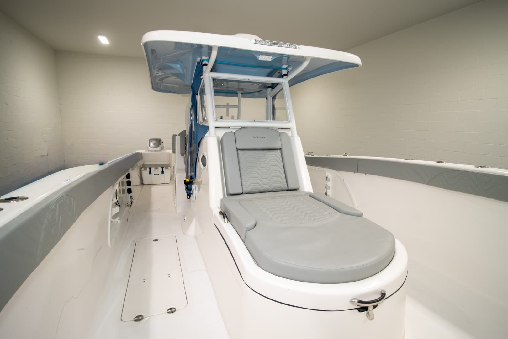 2023 Twin Vee 340 GFX - Image 40