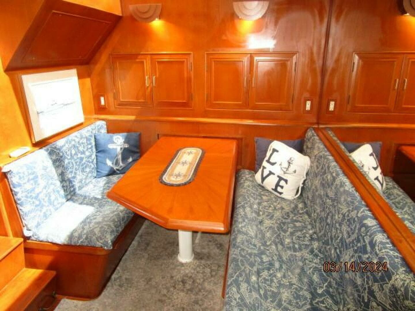 1988 Camargue Cockpit - Image 46