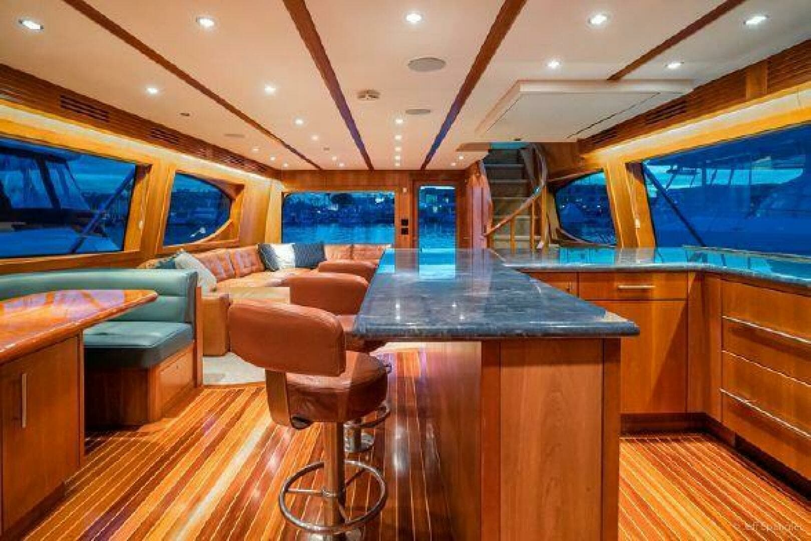 2008 Hatteras 77 Enclosed Bridge - Image 12