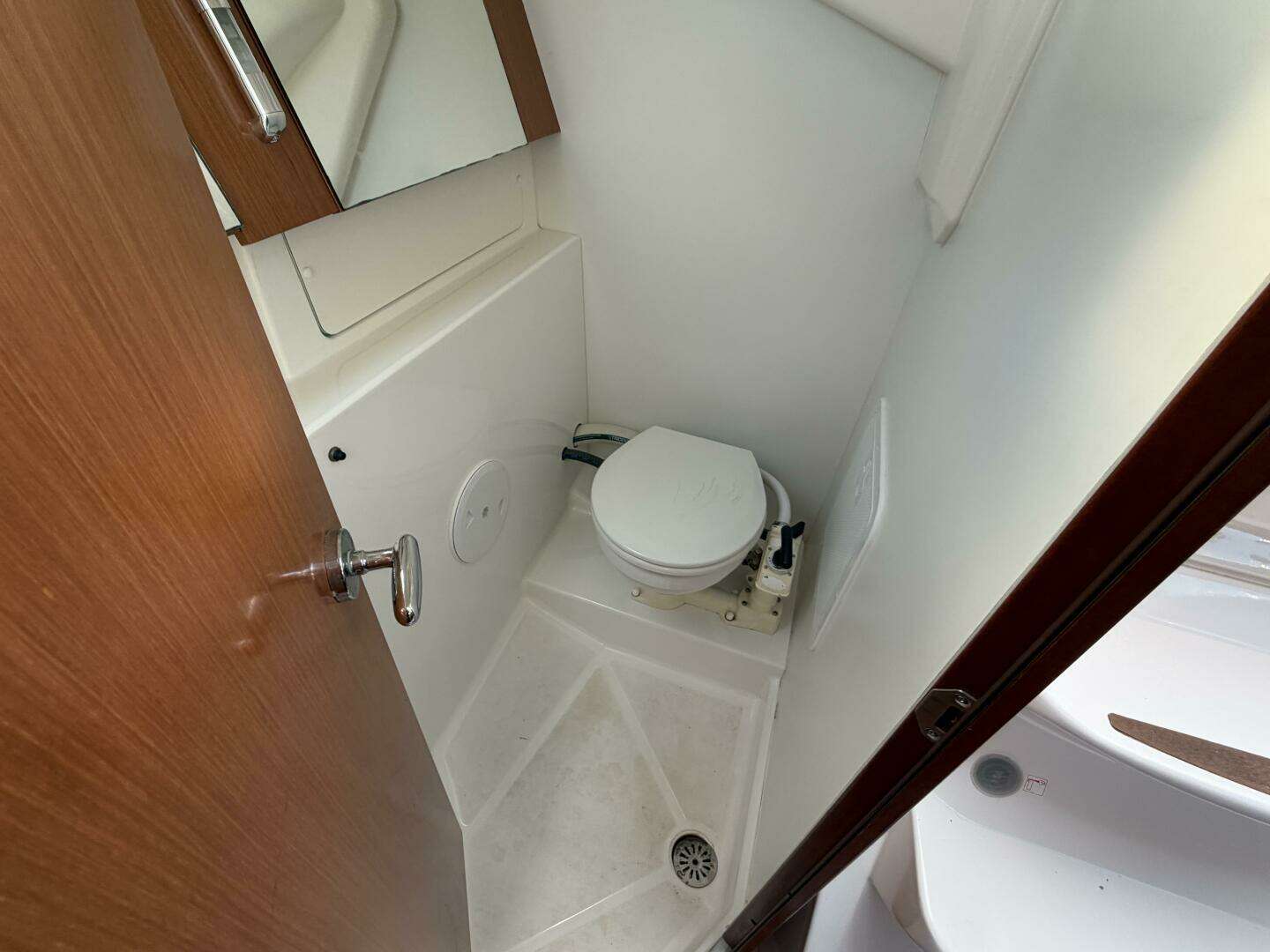 2008 Beneteau — - Image 76