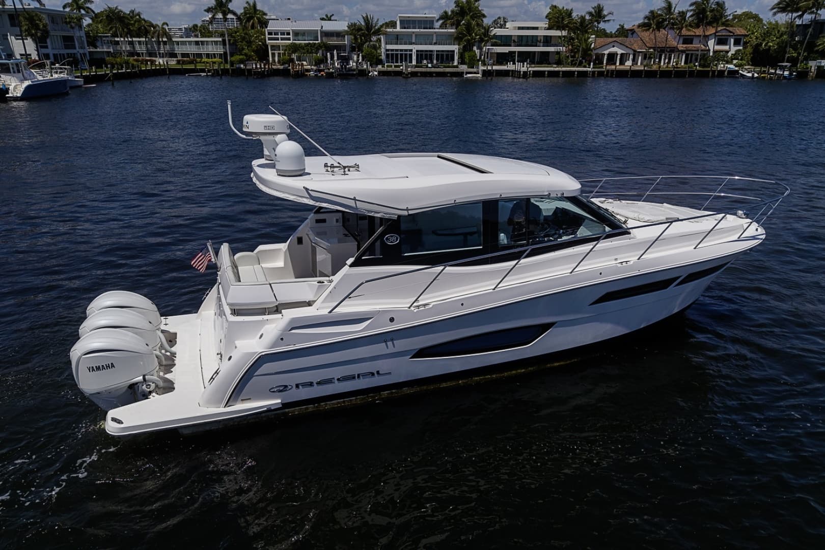 2025 Regal 38 XO - Image 44