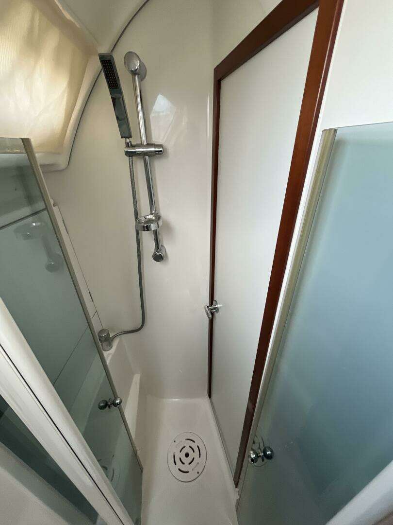 2007 Beneteau 49 - Image 26
