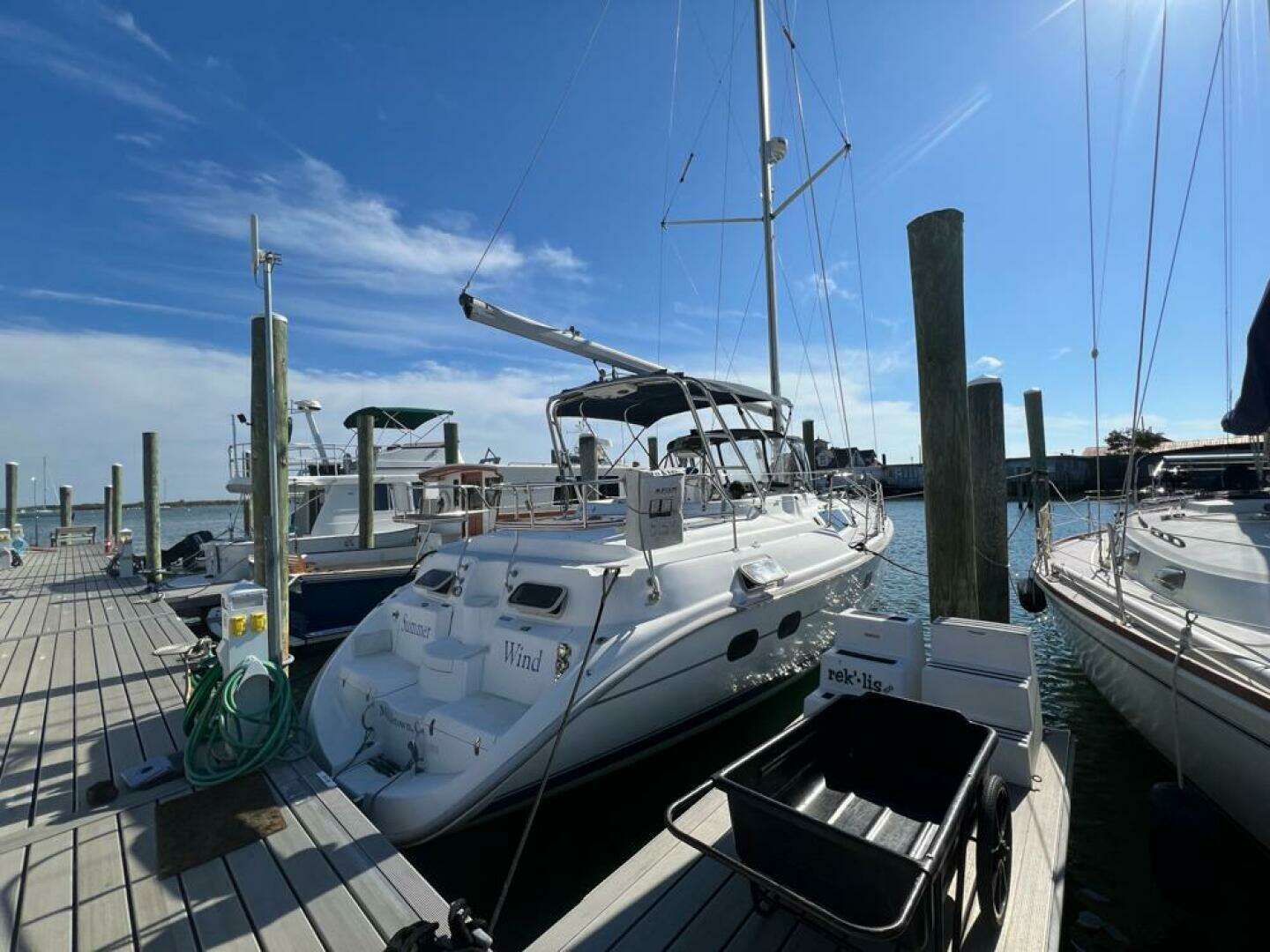 2001 Hunter 420 Passage - Image 2