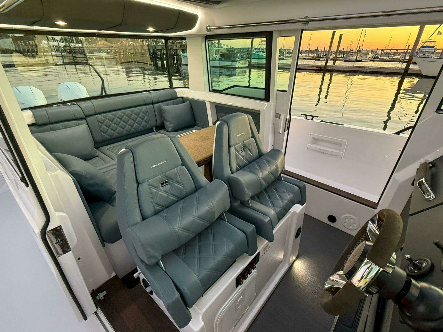 2022 Axopar 37 XC Cross Cabin - Image 28