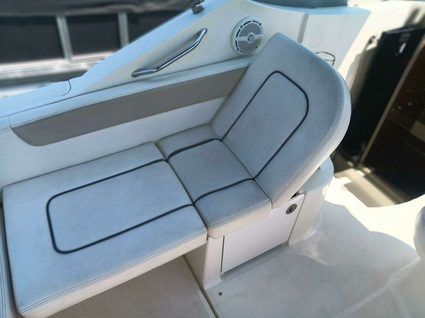 2010 Sea Ray 260 Sundancer - Image 14