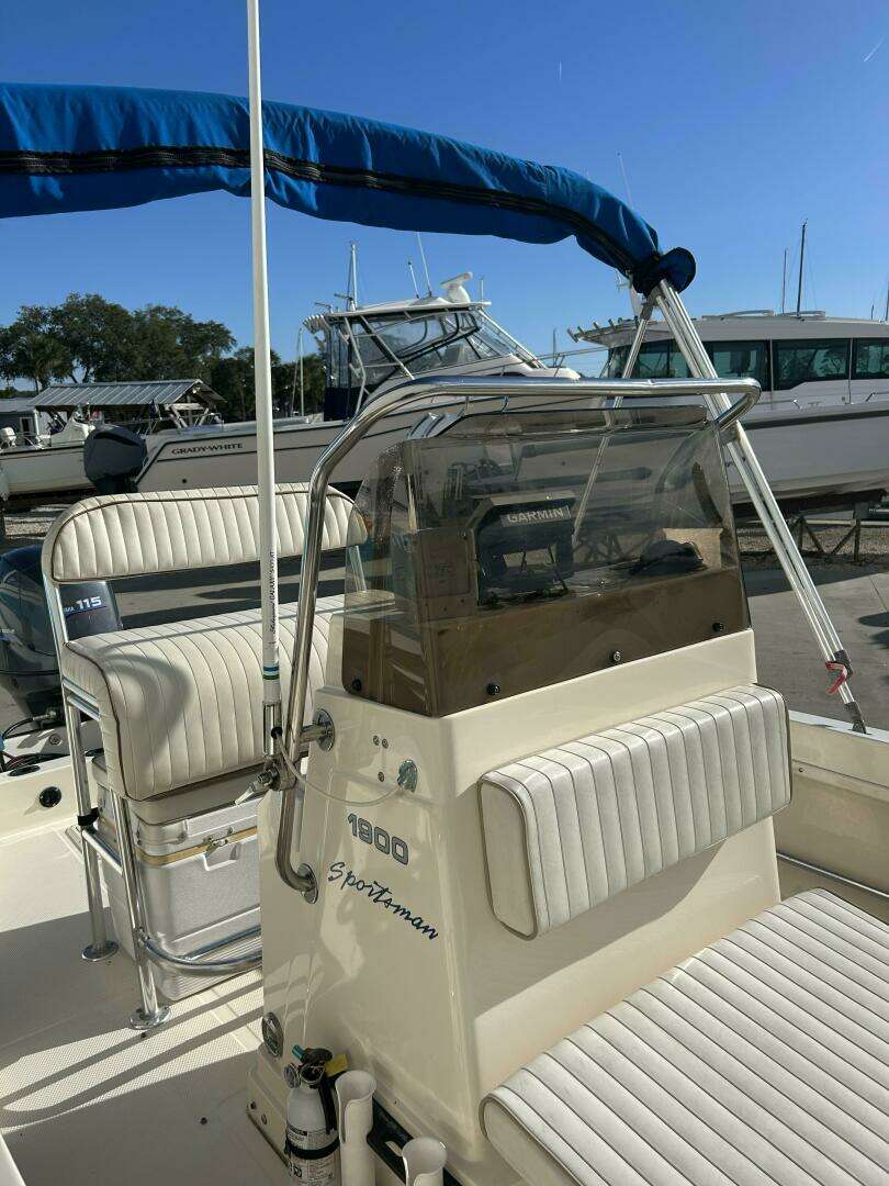 2001 Key West 1900 Sportsman - Image 6