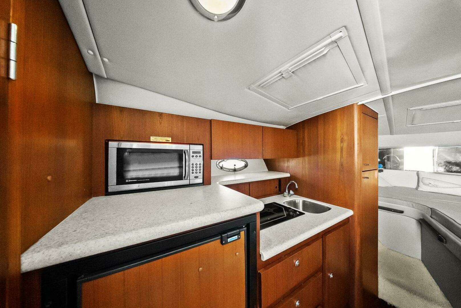 2003 Tiara Yachts 3100 Open LE - Image 29