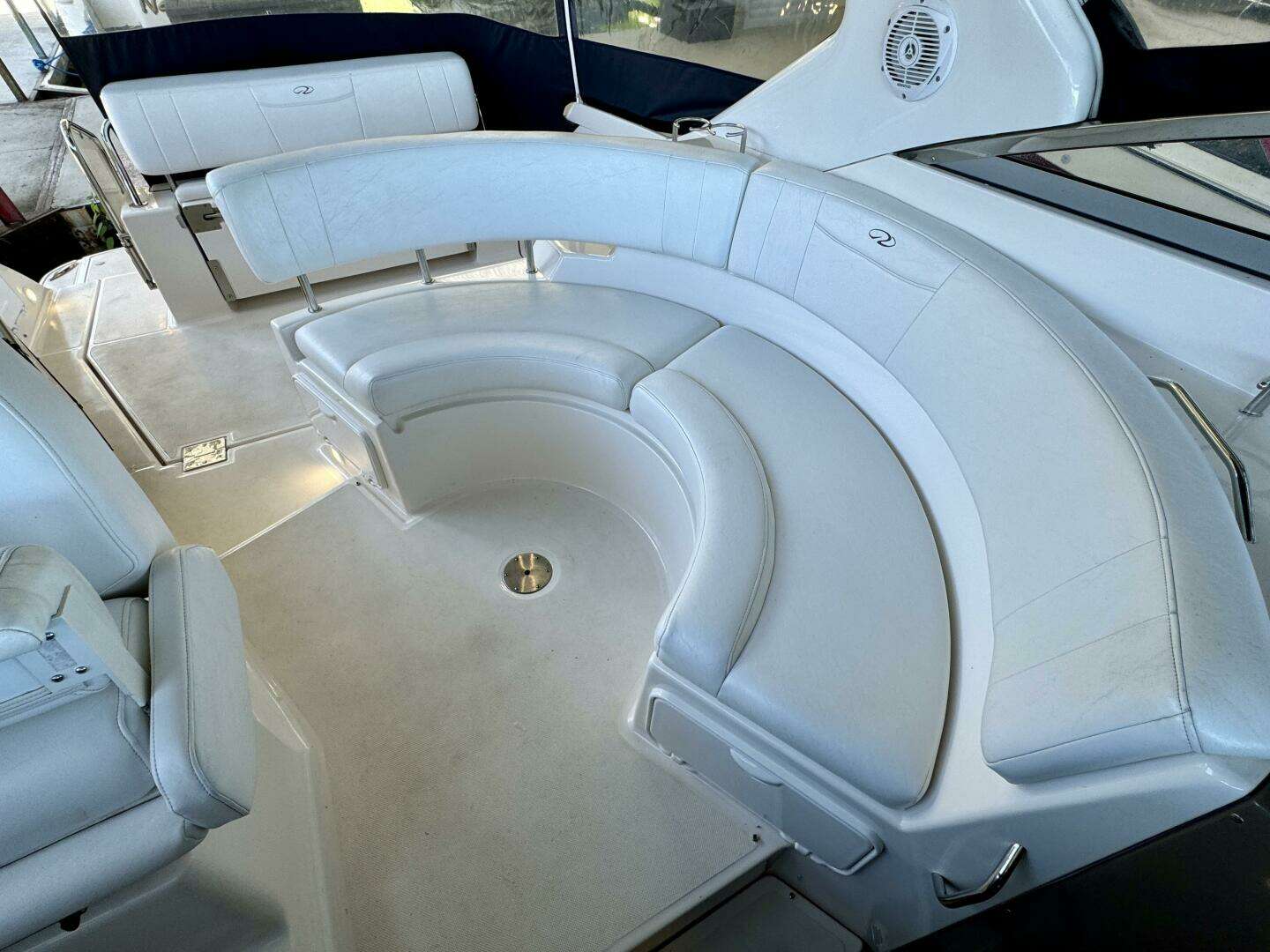 2006 Regal 3360 Window Express - Image 78