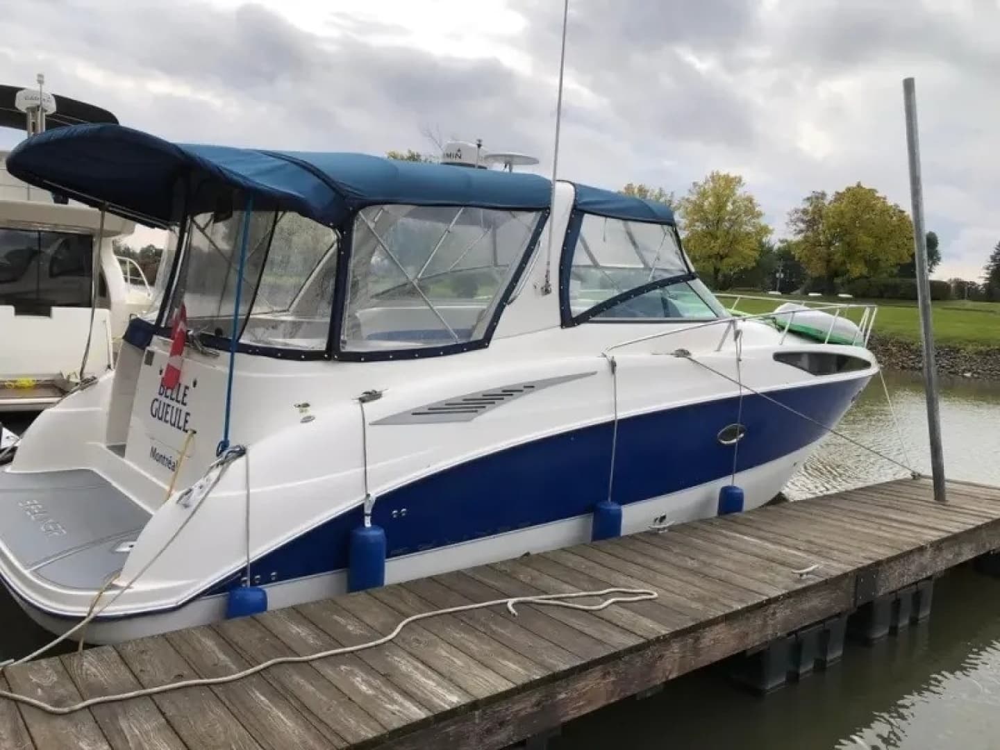 2006 Bayliner 325 - Image 26