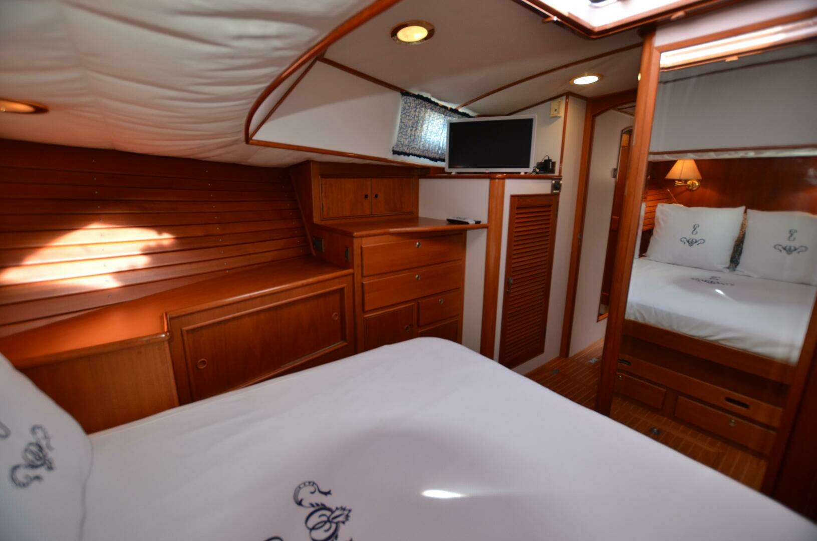 2000 Grand Banks Eastbay HX - Image 36