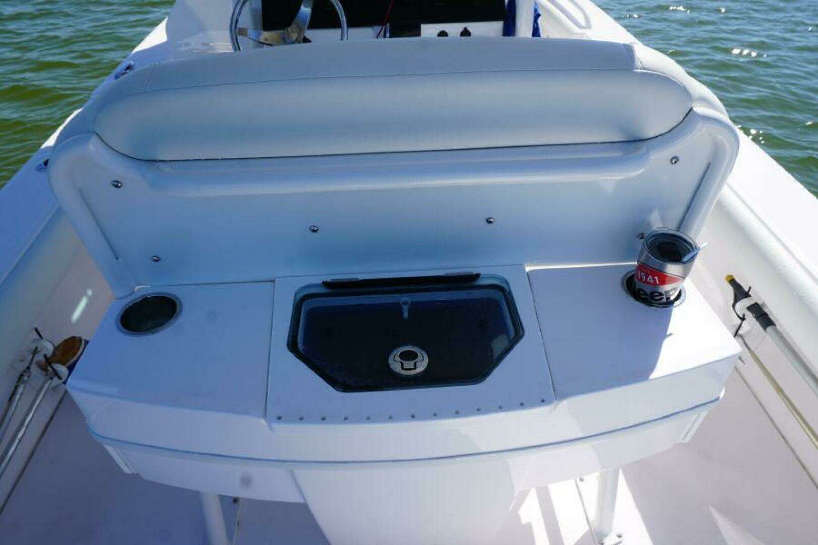 2022 Everglades 253 Center Console - Image 7