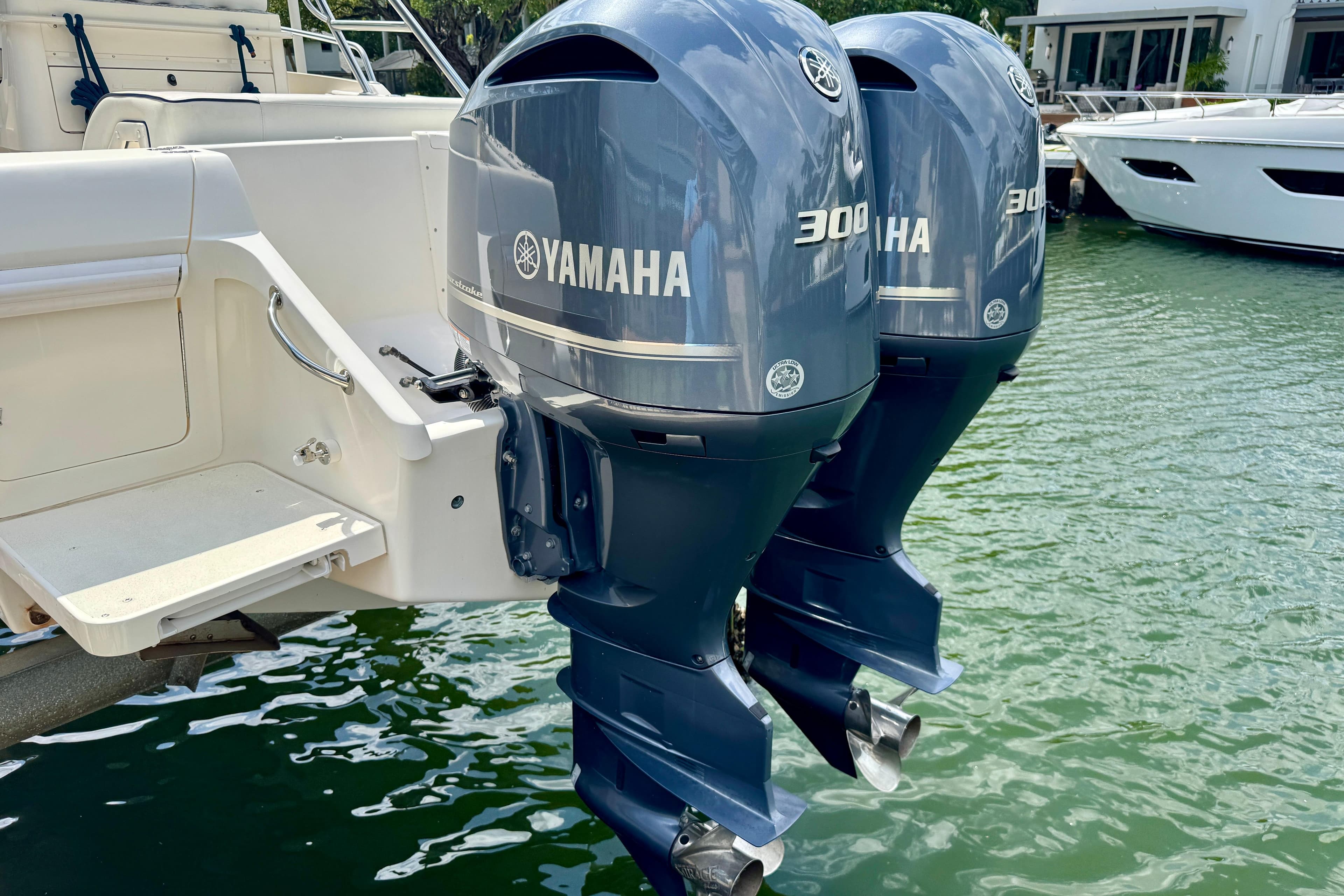 Twin Yamaha 300 outboard engines on a 2001 Intrepid 339 Walkaround boat.