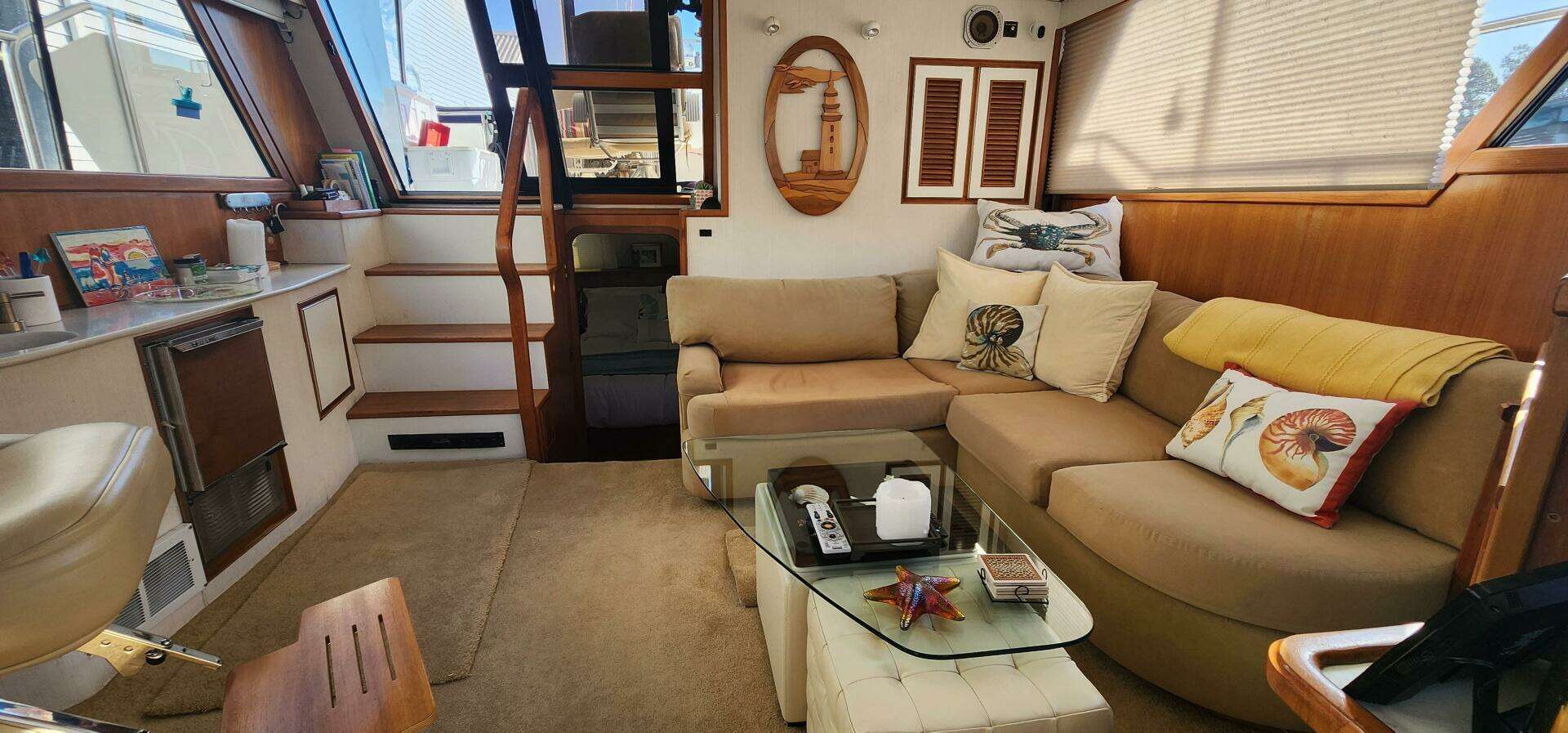 1988 Vantare 44 Aft Cabin - Image 5