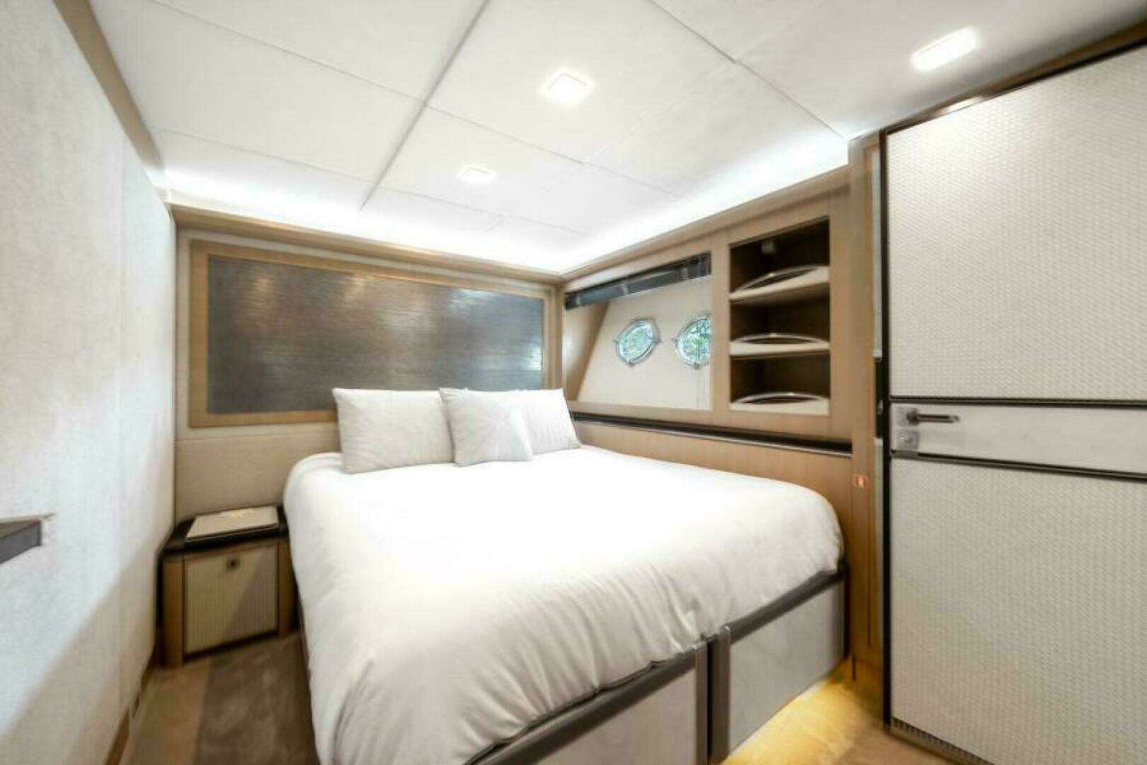2015 Monte Carlo Yachts MCY86 - Image 64