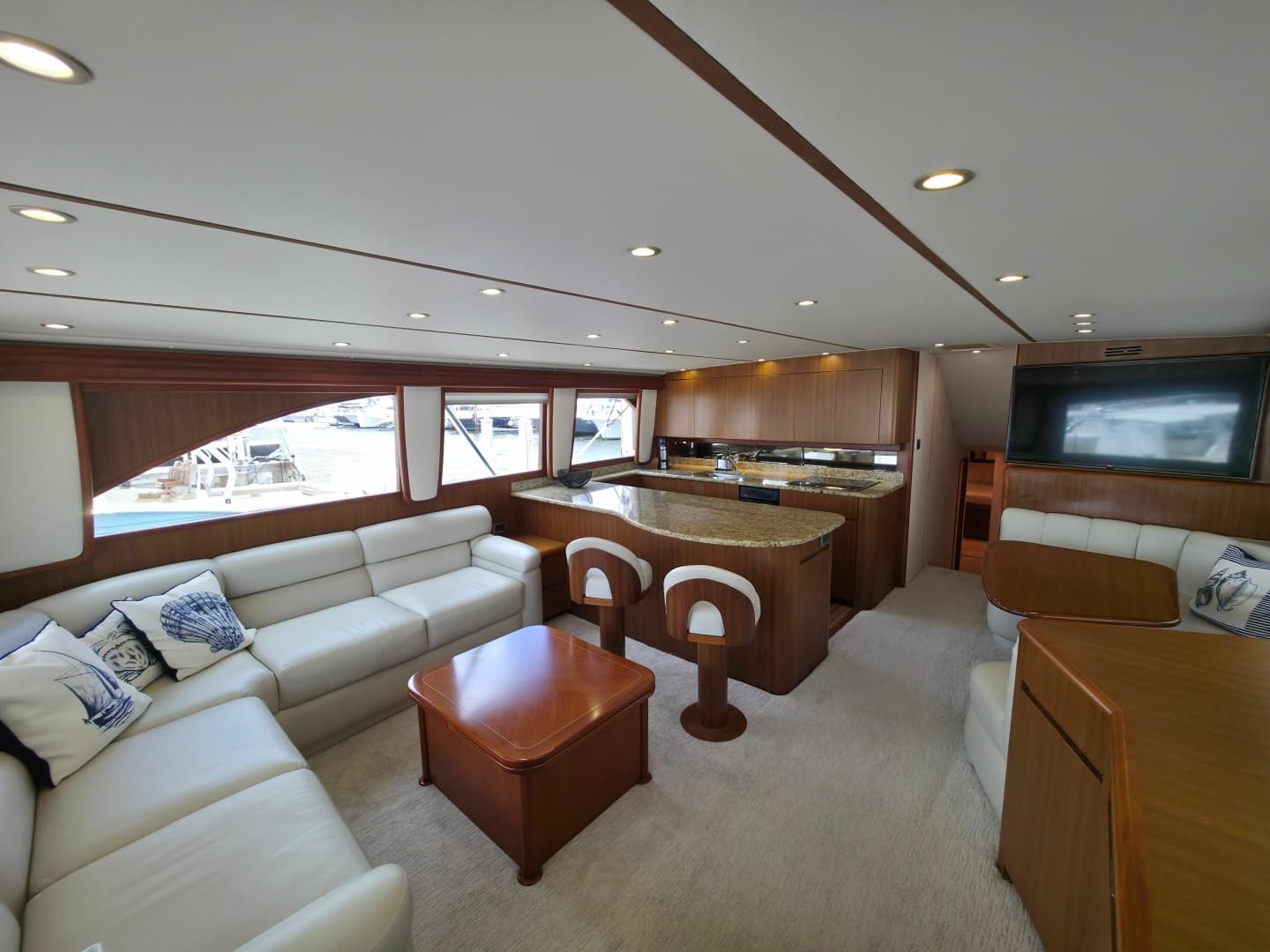 2010 Viking 64' Sportfish Convertible - Image 5