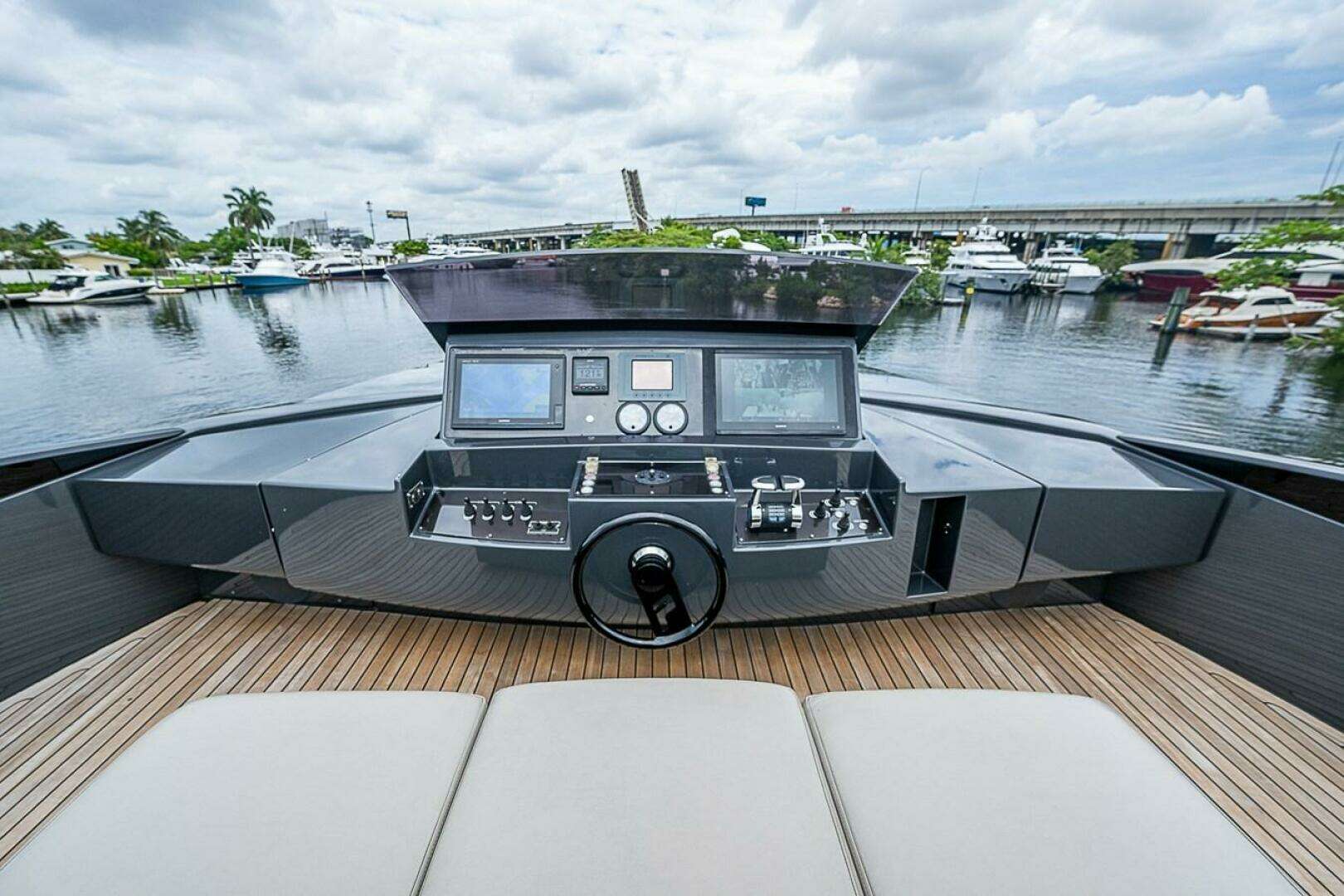 2014 Pershing Pershing 92 - Image 35