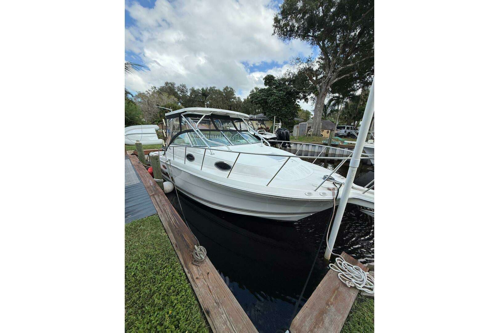2002 Wellcraft 290 Coastal - Image 3