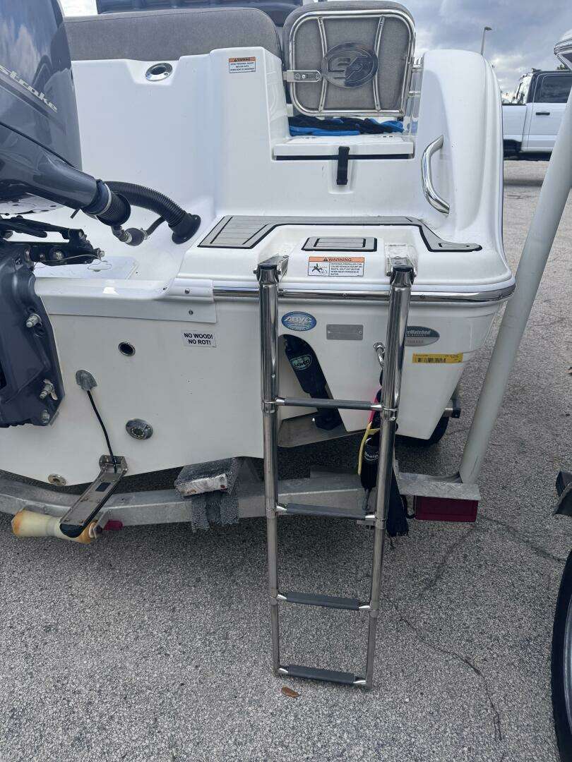 2021 Sea Fox 228 Commander - Image 5