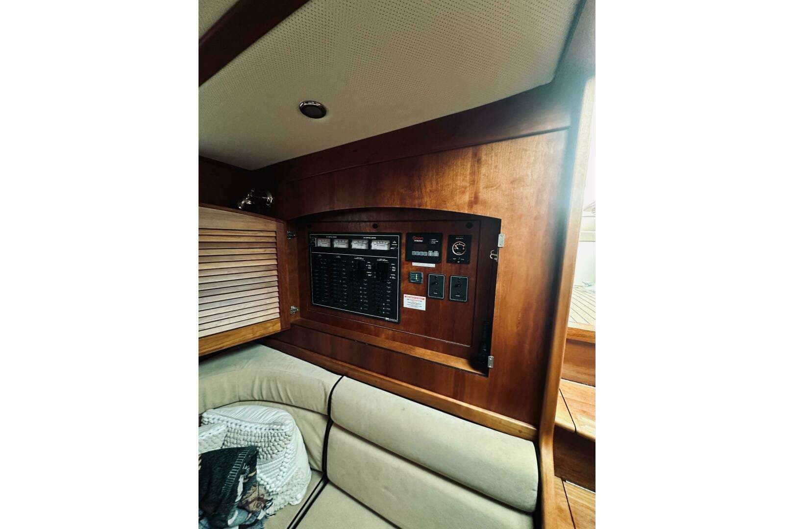 2008 Sabre 38 Hard Top Express - Image 37