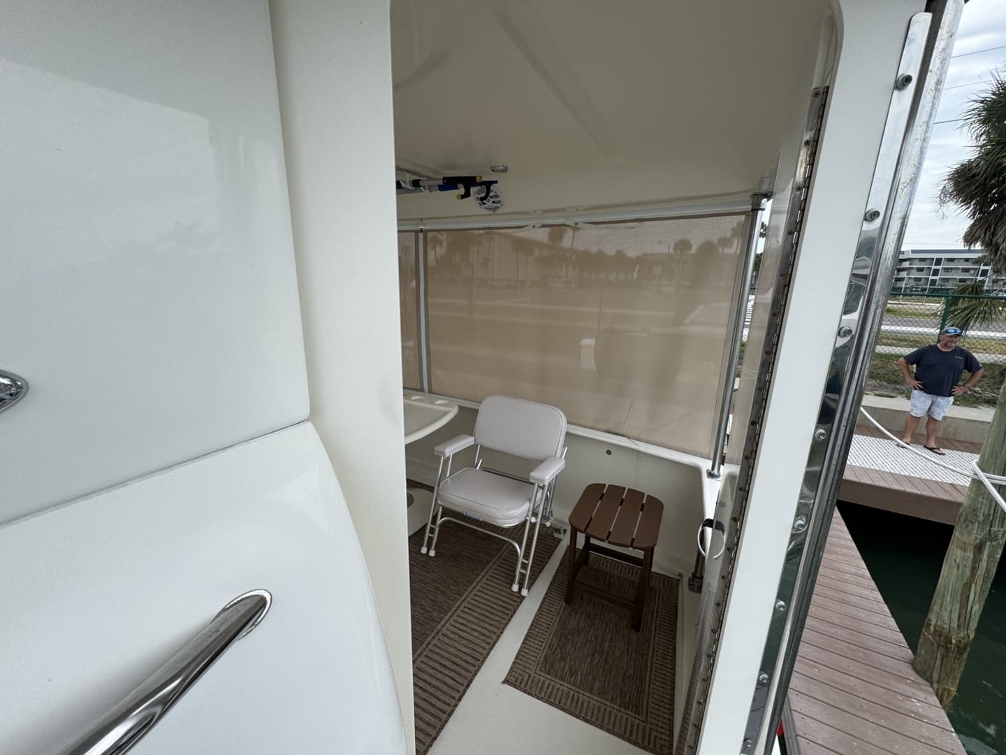 2001 Sea Ray 380 Aft Cabin - Image 13