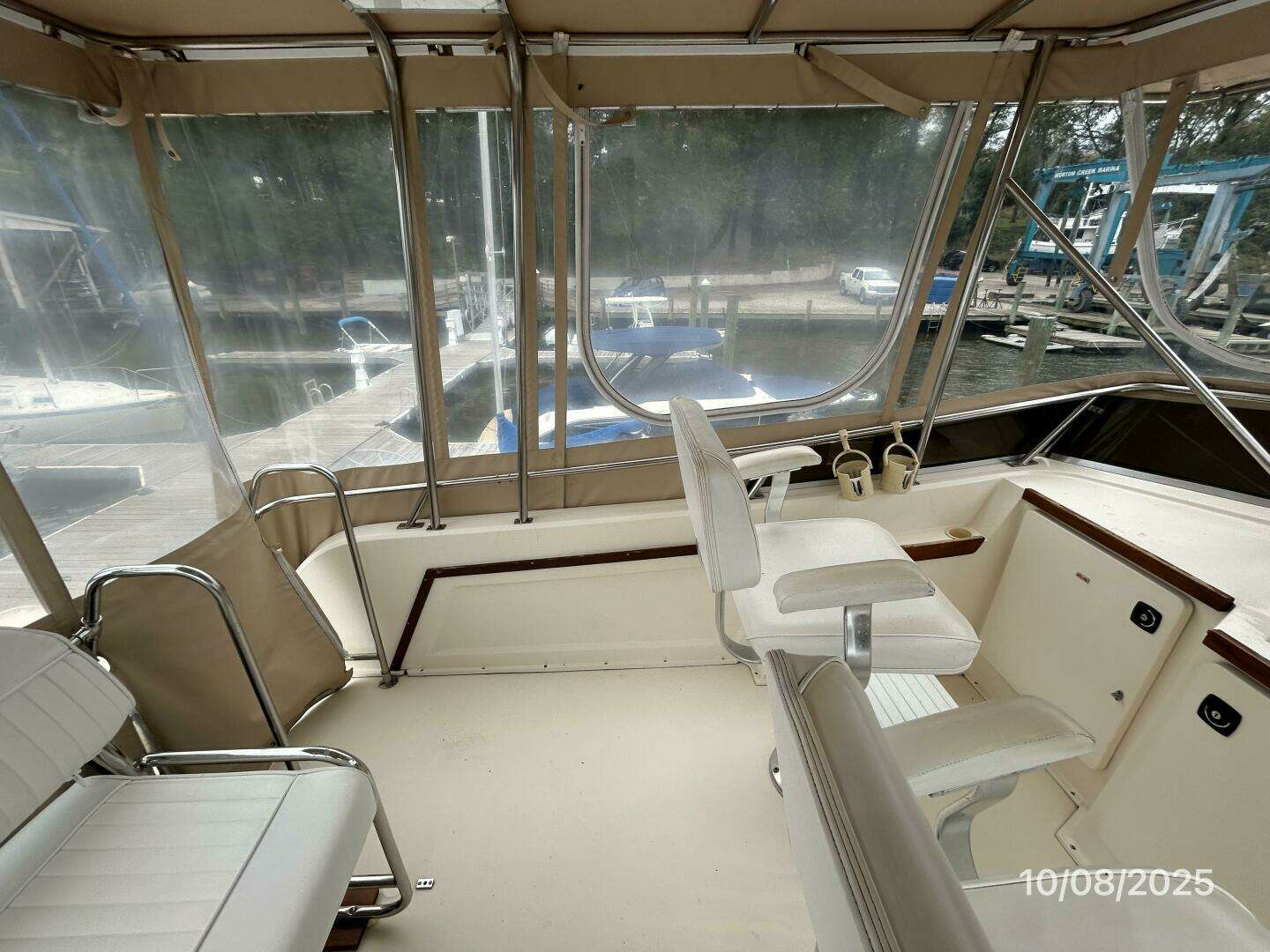 1994 Sabreline Sedan Flybridge - Image 17