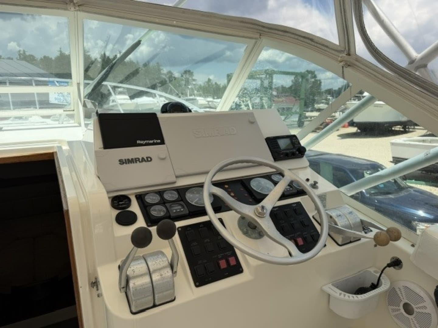 1996 Cabo 31 Express - Image 50