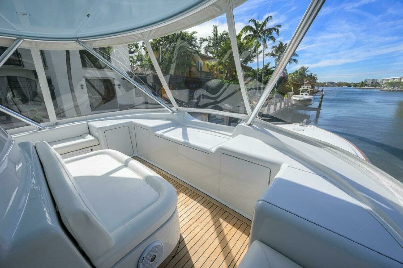 2008 Viking 60 Convertible - Image 25
