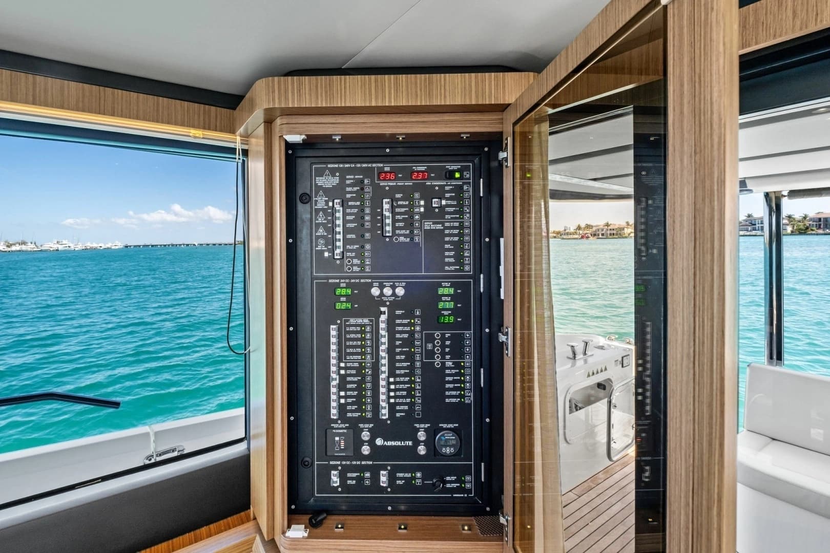 2019 Absolute 52 Navetta - Image 15