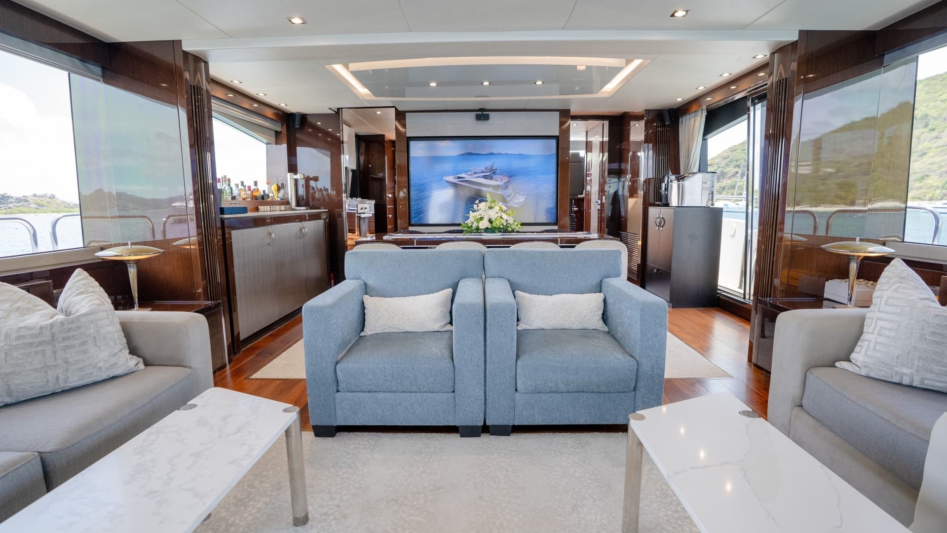 2017 Sunseeker 86 Yacht - Image 30