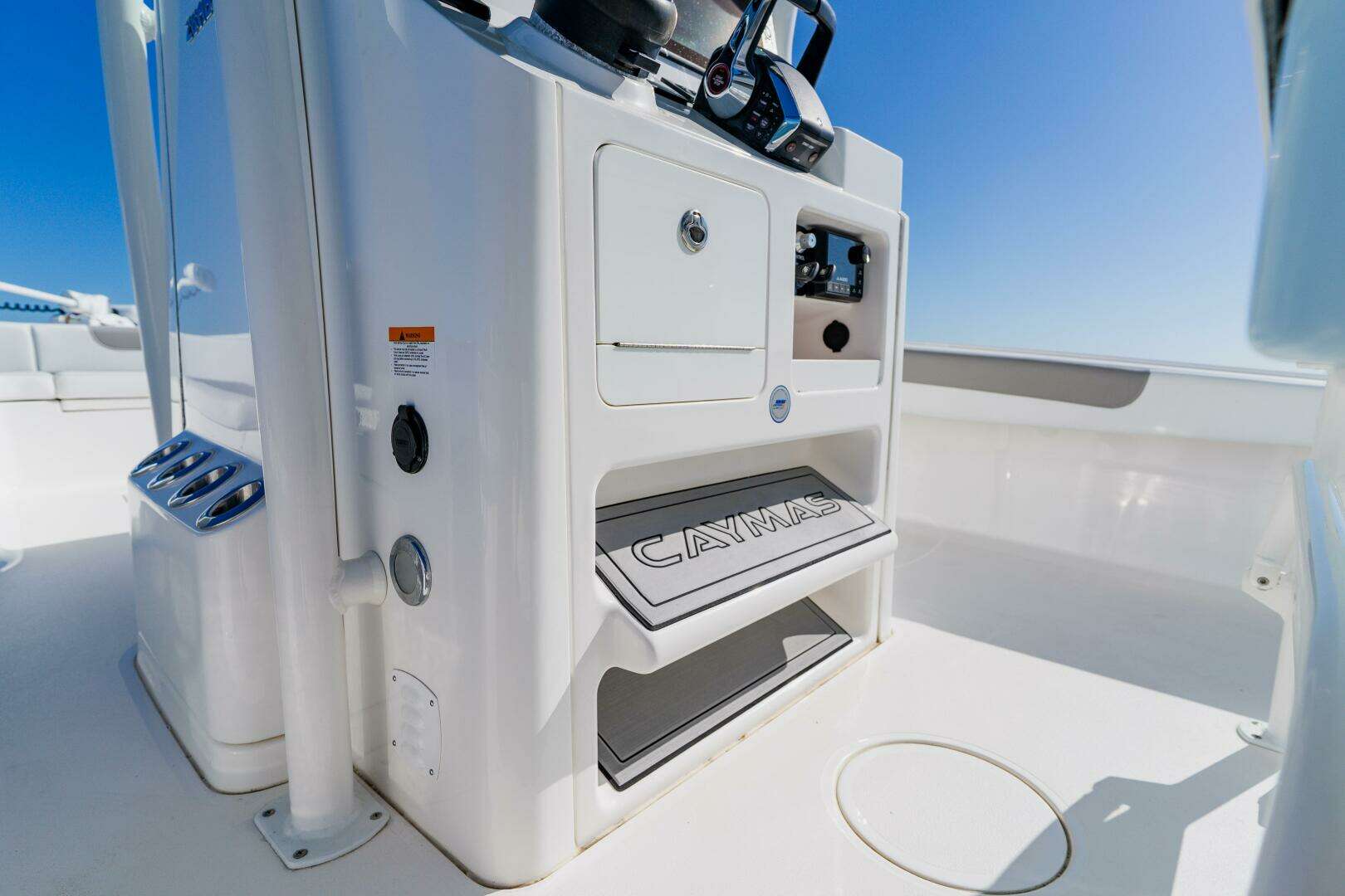 2022 Caymas 28 HB - Image 25