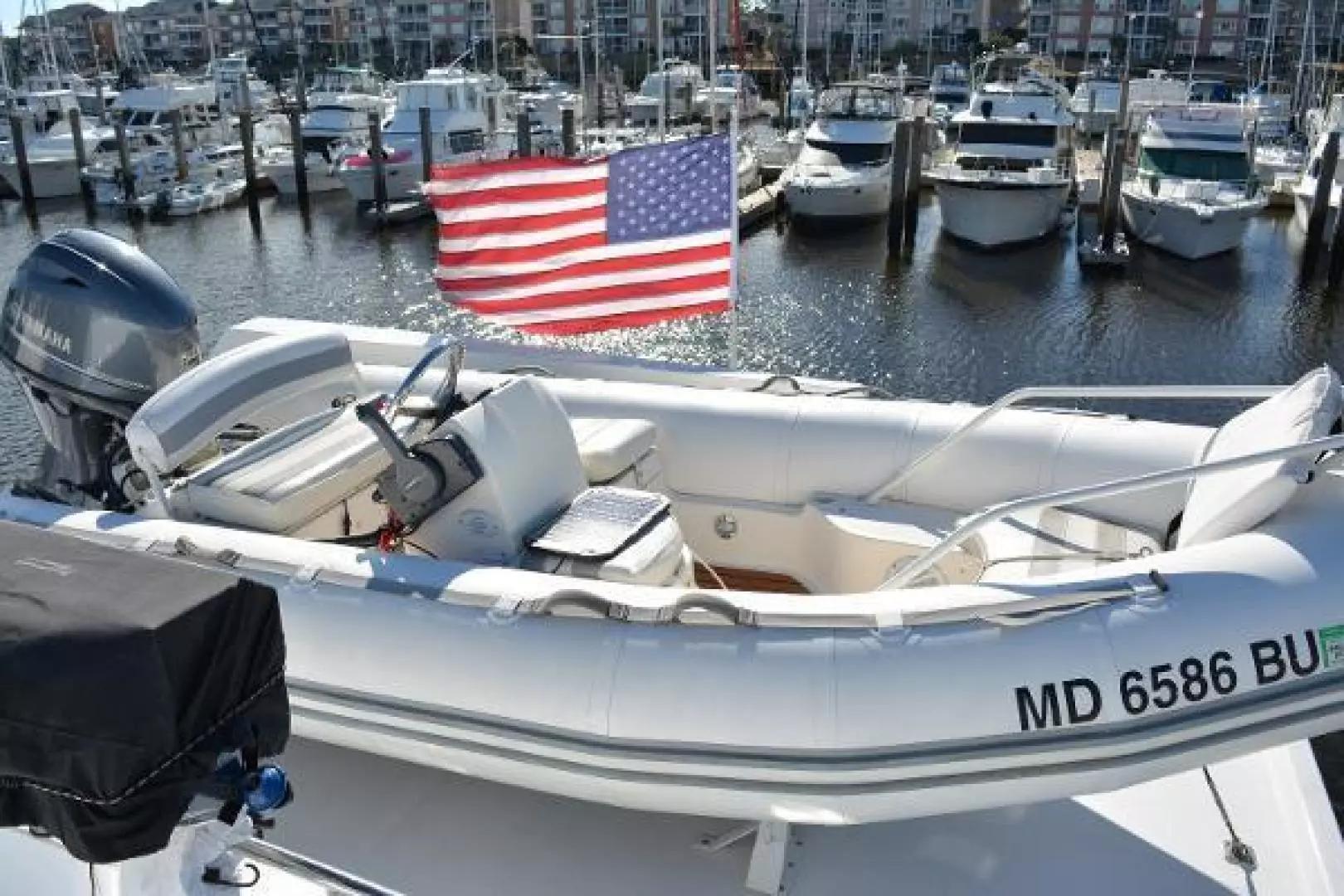 1989 Viking Motor Yacht - Image 32