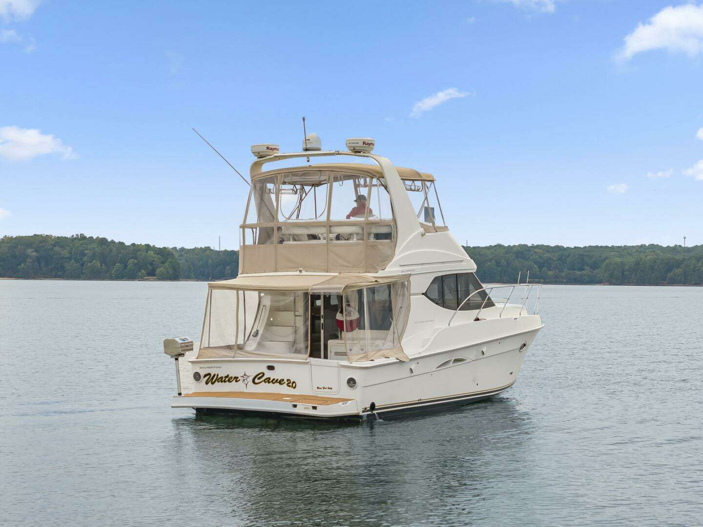 2005 Silverton 34 Convertible - Image 3