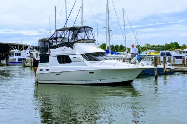 1998 Silverton 322 MY - Image 1