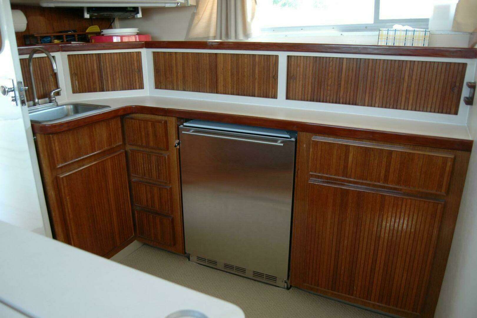 1987 Bertram 33 Sport Fisherman - Image 75