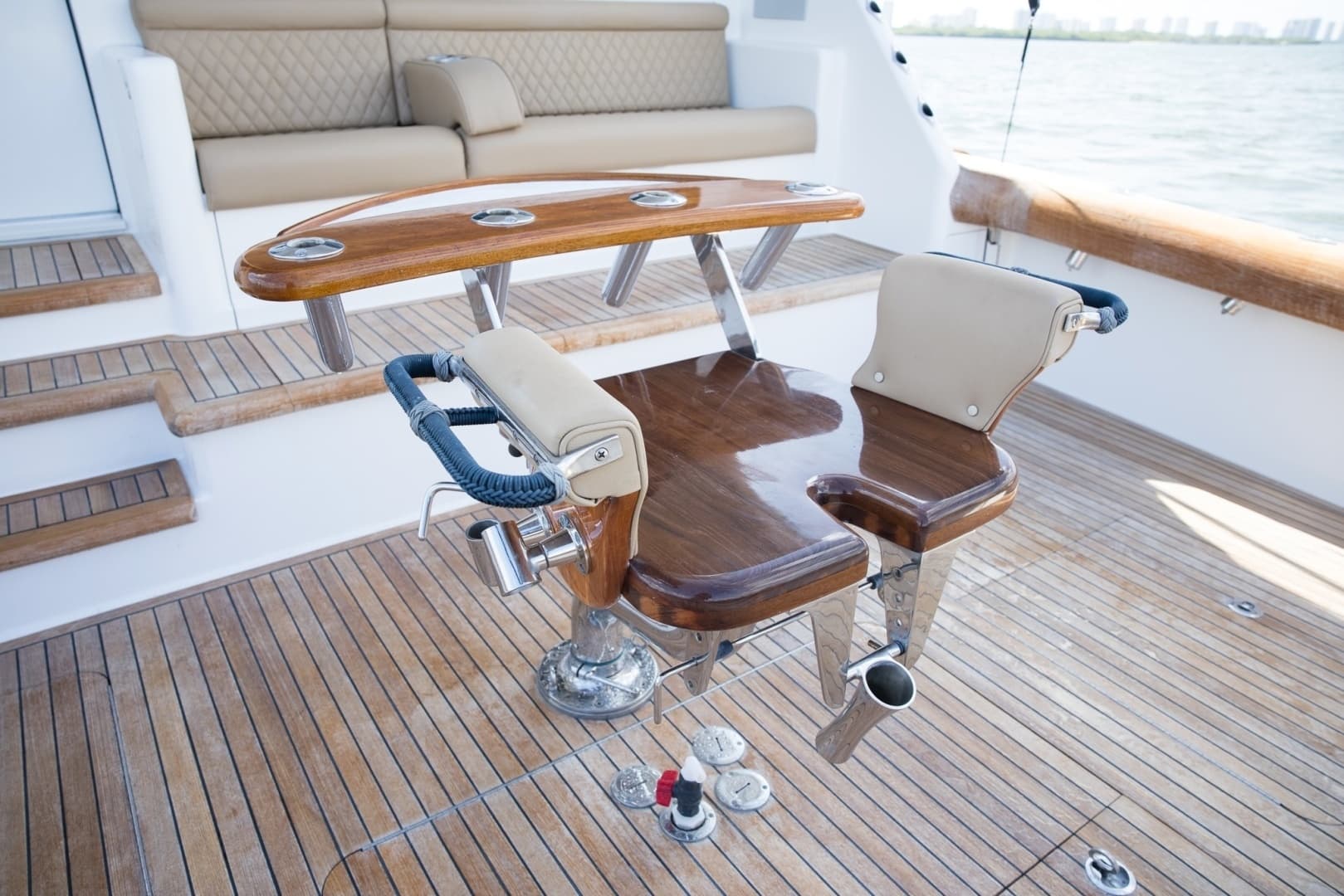 2008 Viking 60 Convertible - Image 26