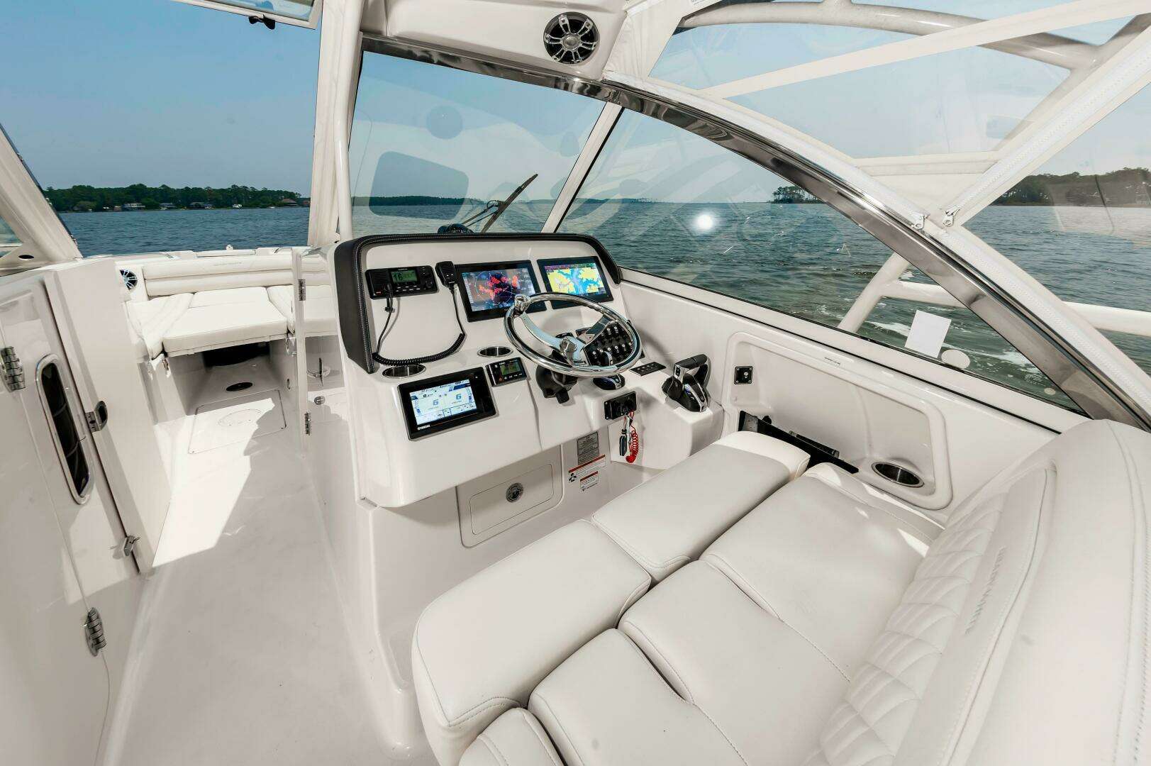 2022 Grady-White — - Image 24